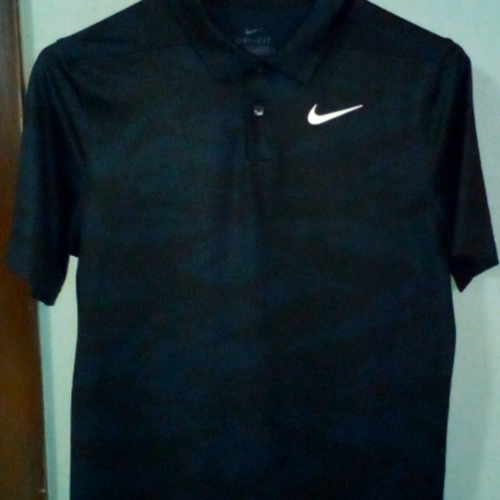 Nike dry-fit boys shirt
